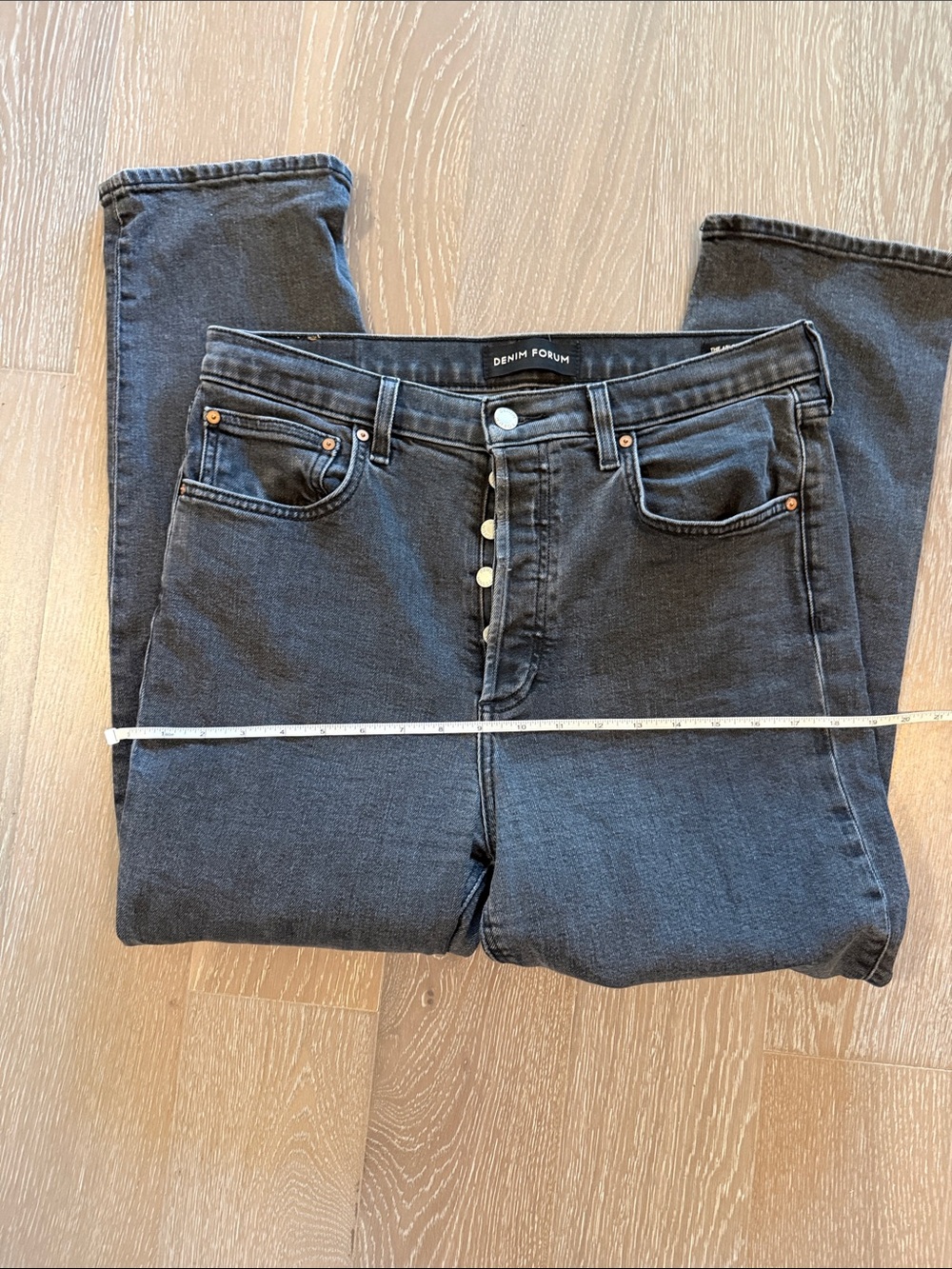 Denim Forum the Arlo High Rise Straight Leg Faded Black Jeans Size 31 - Picture 15 of 17